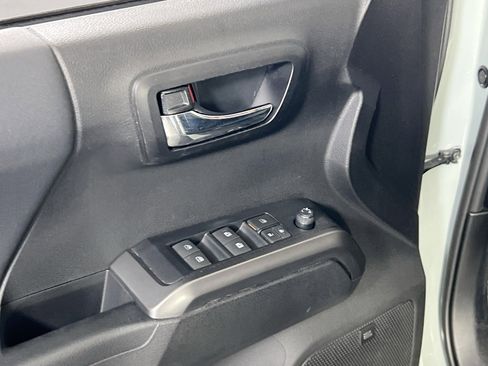Used 2021 Toyota Tacoma TRD Pro AWD/4WD image 17