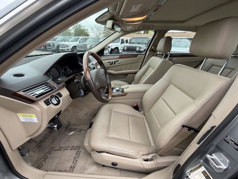 Used 2010 Mercedes-Benz E 350 Sedan image 14