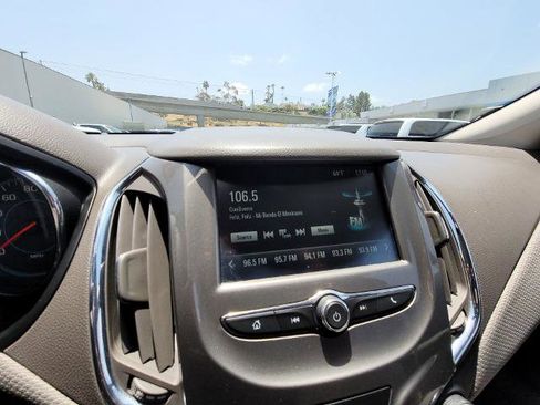 Used 2016 Chevrolet Cruze LT FWD image 13