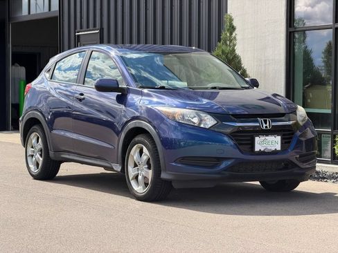 Used 2016 Honda HR-V LX image 4