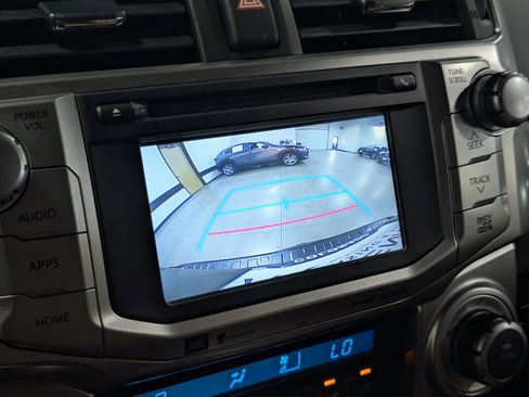Used 2018 Toyota 4Runner Limited AWD/4WD image 18