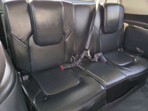 Used 2019 Nissan Armada Platinum image 21