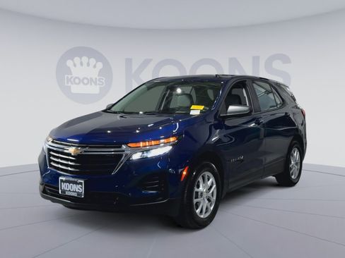 Used 2023 Chevrolet Equinox LS w/ Driver Confidence II Package FWD image 5