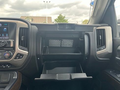 Used 2018 GMC Sierra 2500 Denali w/ Snow Plow Prep Package AWD/4WD image 26