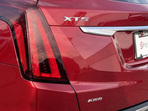 Certified 2023 Cadillac XT5 Premium Luxury w/ LPO, Floor Liner Package image 40