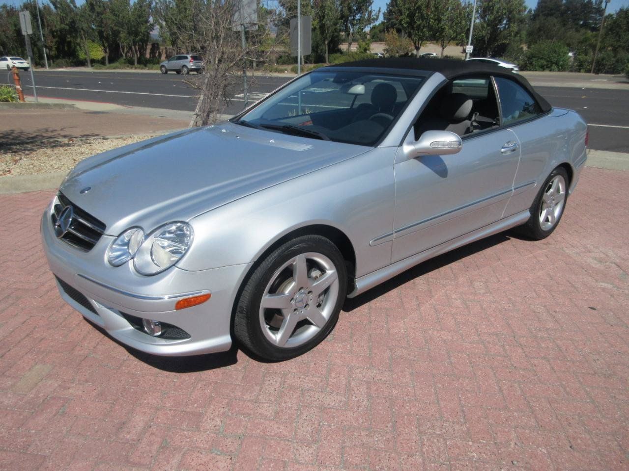 Used 2006 Mercedes-Benz CLK 500 Cabriolet image 37