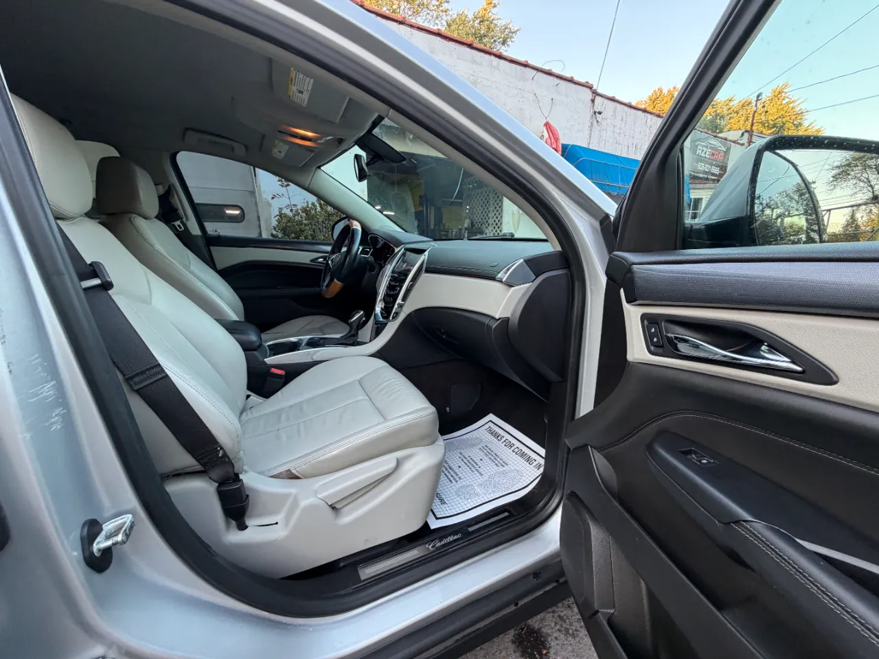 Used 2014 Cadillac SRX FWD image 32