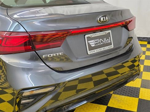 Used 2019 Kia Forte LXS image 14