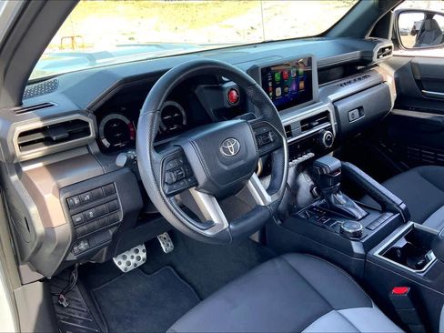 Used 2024 Toyota Tacoma TRD Sport image 17