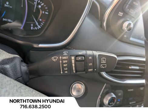 Used 2020 Hyundai Santa Fe SEL w/ Convenience + Premium Package AWD/4WD image 29