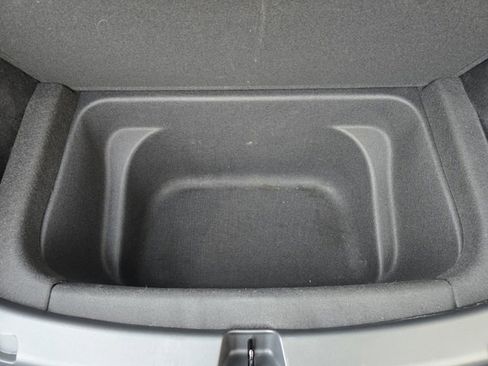 Used 2024 Tesla Model Y Long Range image 40