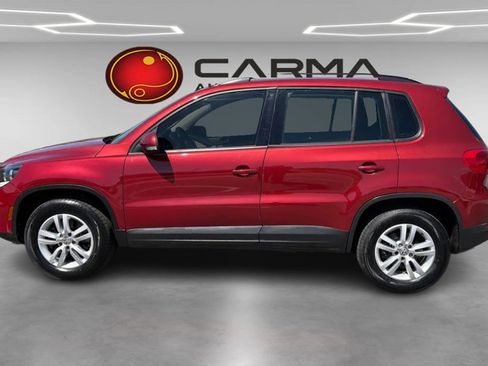 Used 2016 Volkswagen Tiguan S image 2