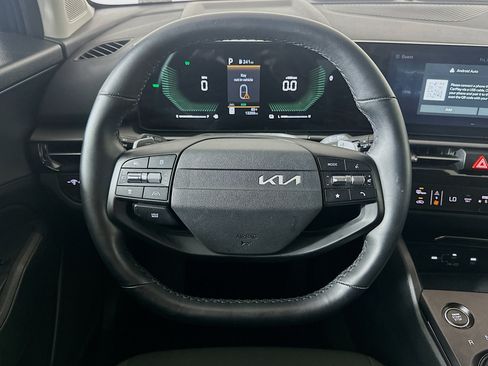 Used 2026 Kia Sportage LX FWD image 17