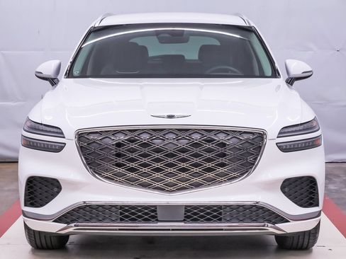 Certified 2026 Genesis GV70 2.5T AWD/4WD image 4