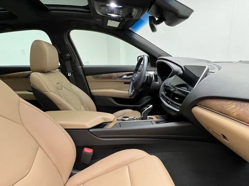 Used 2023 Cadillac CT5 Premium Luxury RWD image 6
