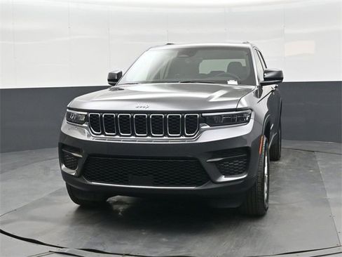 New 2025 Jeep Grand Cherokee Laredo X w/ Luxury Tech Group I image 8
