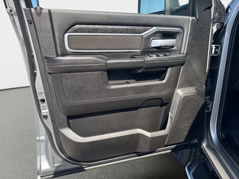 Used 2024 RAM 2500 Big Horn image 18