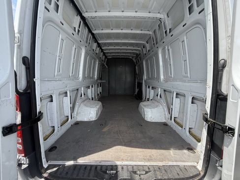 Used 2012 Mercedes-Benz Sprinter 3500 image 14