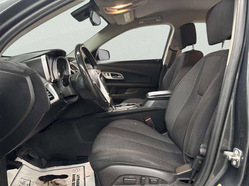 Used 2017 Chevrolet Equinox LT w/ Convenience Package image 12