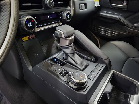 New 2026 Toyota Tacoma Limited AWD/4WD image 12