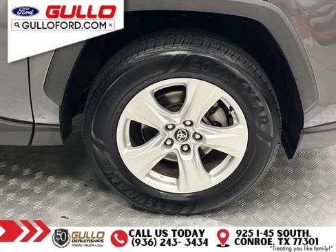 Used 2021 Toyota RAV4 XLE FWD image 30