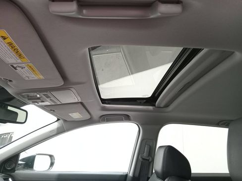 Used 2018 Honda CR-V Touring image 14
