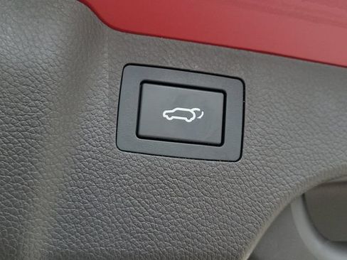 Used 2017 Hyundai Santa Fe Sport FWD image 34