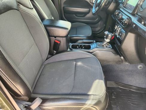 Used 2021 Jeep Wrangler Unlimited Sport image 15