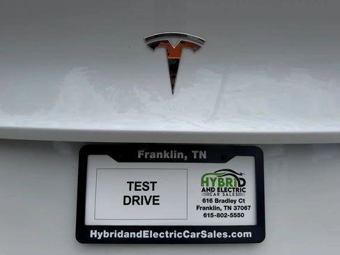 Used 2023 Tesla Model Y Long Range AWD/4WD image 4