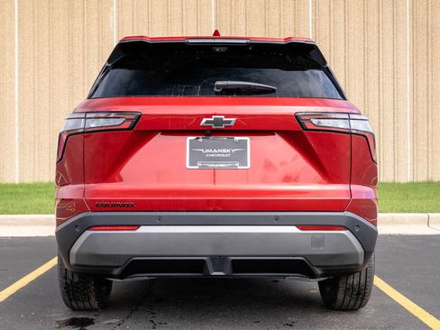 New 2026 Chevrolet Equinox LT w/ Midnight Edition FWD image 8
