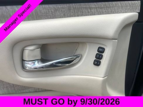Used 2023 Nissan Murano SL AWD/4WD image 12