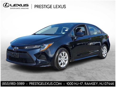Used 2024 Toyota Corolla LE FWD image 1