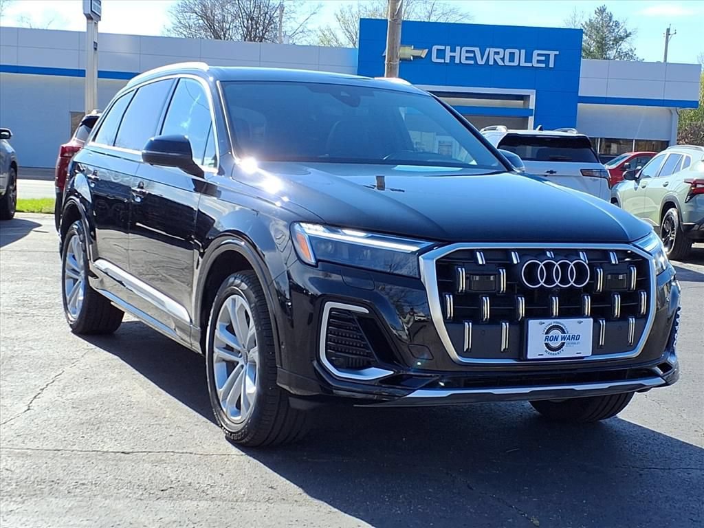 Used 2025 Audi Q7 3.0T Premium Plus w/ Premium Plus Package AWD/4WD image 5
