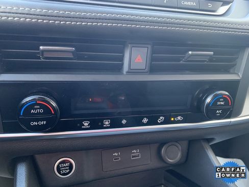 Used 2023 Nissan Rogue SV image 22