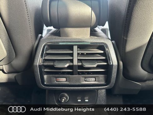 Used 2023 Audi Q3 2.0T Premium w/ Black Optic Sport Package AWD/4WD image 25