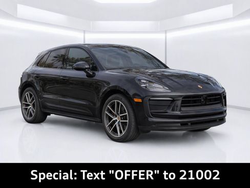 Used 2024 Porsche Macan AWD/4WD image 2