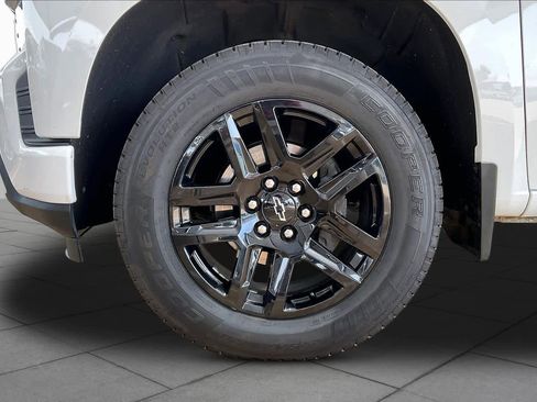 Used 2020 Chevrolet Silverado 1500 Custom w/ Rally Edition AWD/4WD image 11