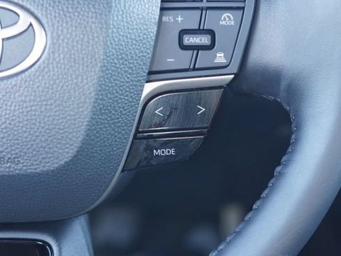 Used 2026 Toyota Camry XSE FWD image 25