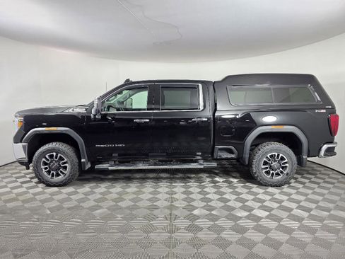 Used 2021 GMC Sierra 3500 SLT w/ SLT Preferred Package AWD/4WD image 2