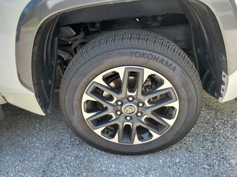 Used 2022 Toyota Tundra Limited image 8