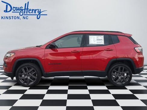 New 2026 Jeep Compass Latitude image 2