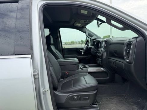 Certified 2022 Chevrolet Silverado 2500 LTZ w/ LTZ Convenience Package AWD/4WD image 11