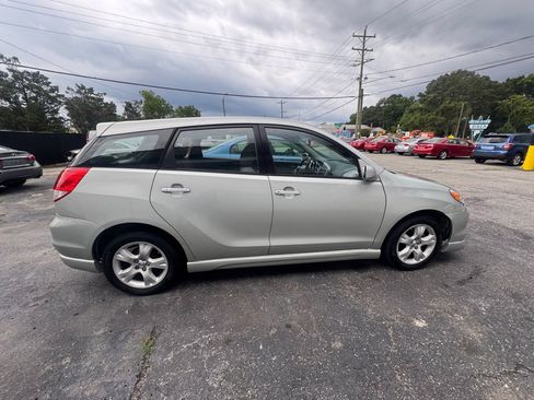 Used 2004 Toyota Matrix XR FWD image 4