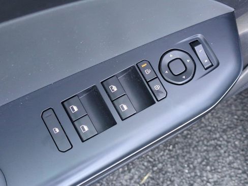 Used 2025 Kia K4 FWD image 12
