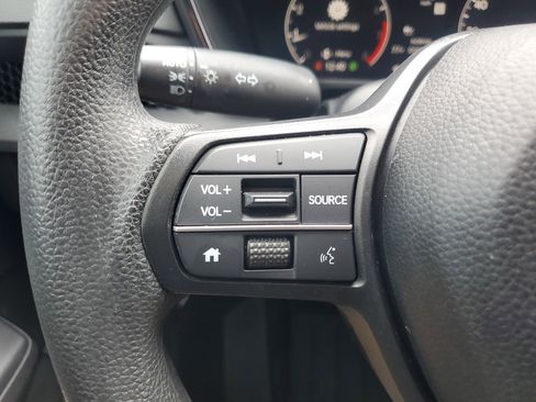 Certified 2023 Honda CR-V EX image 4