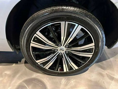 Used 2023 Volvo XC60 B5 Plus w/ Protection Package Premier FWD image 11