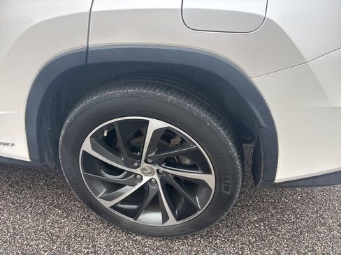 Used 2017 Lexus RX 450h AWD image 6