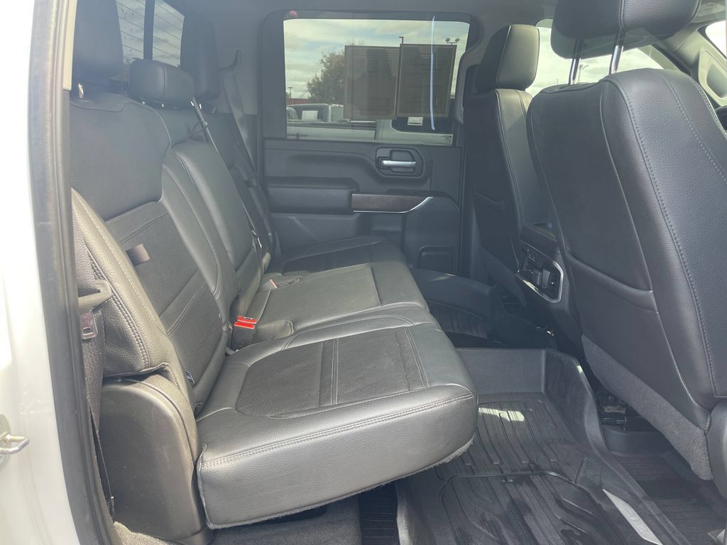 Used 2020 GMC Sierra 3500 Denali w/ Denali Ultimate Package AWD/4WD image 32