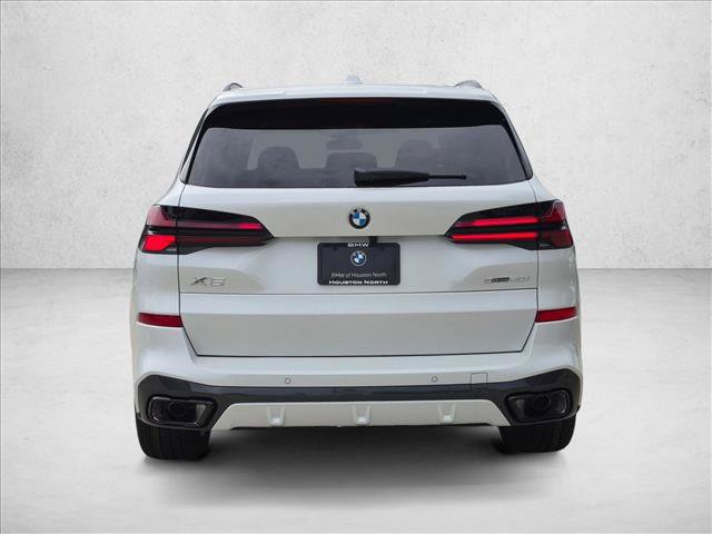 Used 2026 BMW X5 sDrive40i w/ M Sport Package RWD image 7