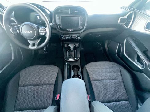 Used 2024 Kia Soul LX w/ Option Group 015 FWD image 24